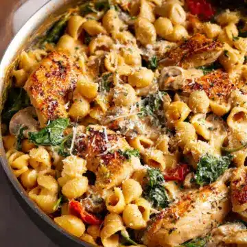 Marry Me Chicken Pasta {One Pot Recipe}