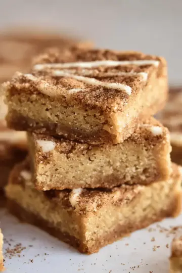 Cinnamon Sugar Blondies (Easy and Chewy Recipe!)