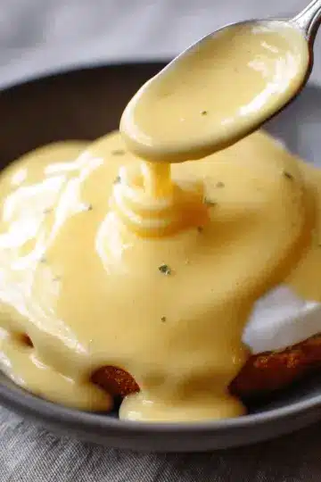 Hollandaise Sauce (Quick, easy, foolproof)