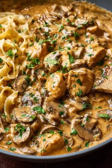 Creamy Chicken Stroganoff