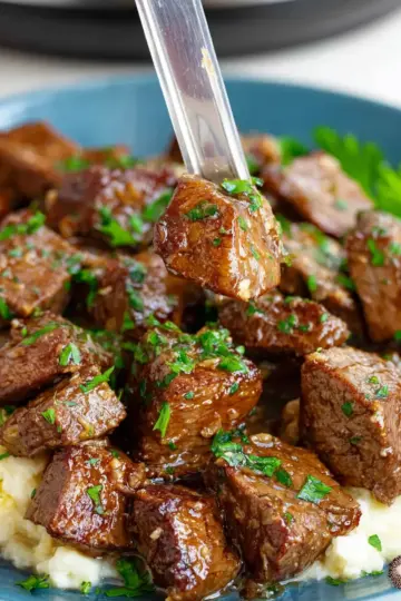 Slow Cooker Garlic Butter Steak Bites