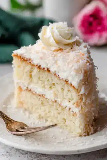 Fluffy & Moist Coconut Cake