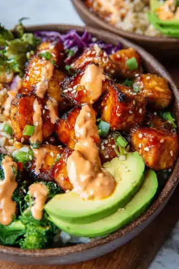 Crispy Bang Bang Salmon Bites Bowls