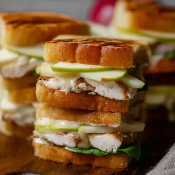 Chicken Apple Sandwiches